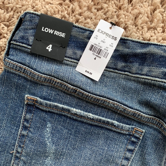 Express Shorts Size 4 - Picture 3 of 3